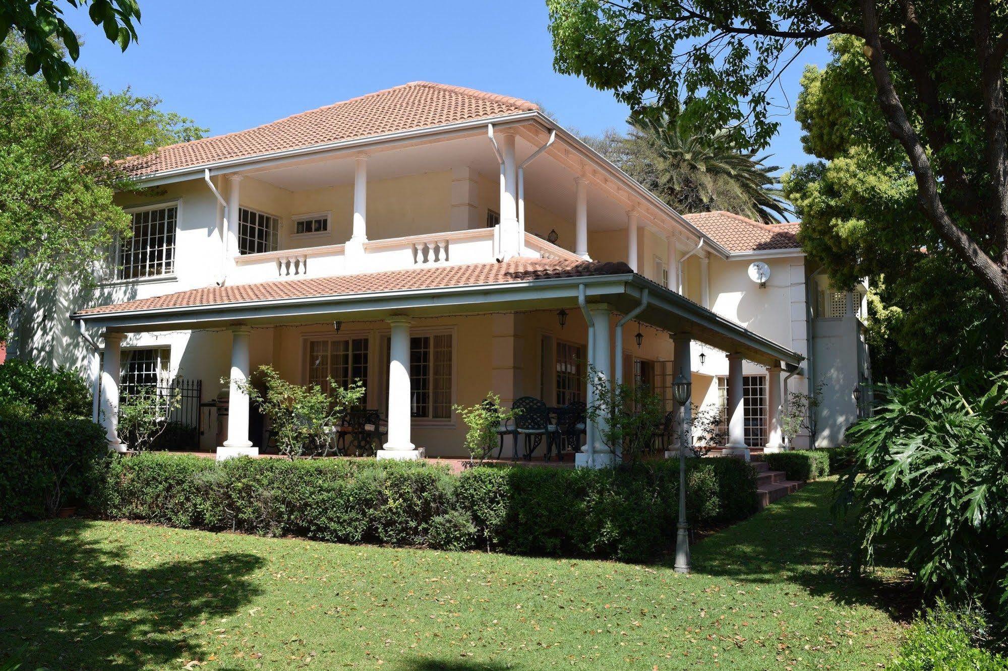 Edward House Bed & Breakfast Pretoria Exterior photo